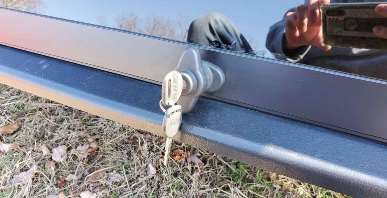 2016–2022 Toyota Tacoma Camper Shell (6 ft Bed) view 3